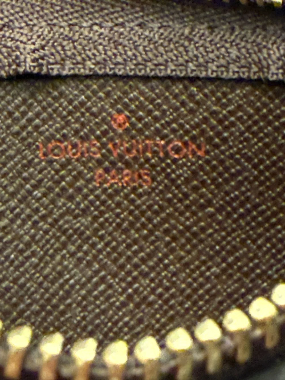 AUTH Louis Vuitton Damier Ebene Key Pouch - Picture 7 of 10